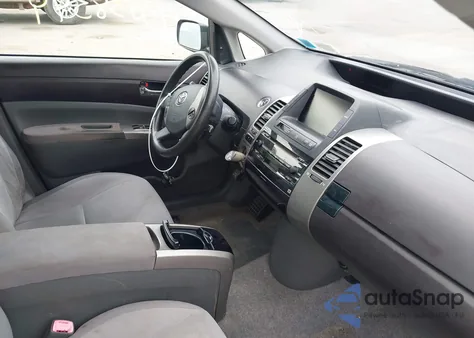 2005 Toyota Prius from USA, damaged, VIN JTDKB20U753009270